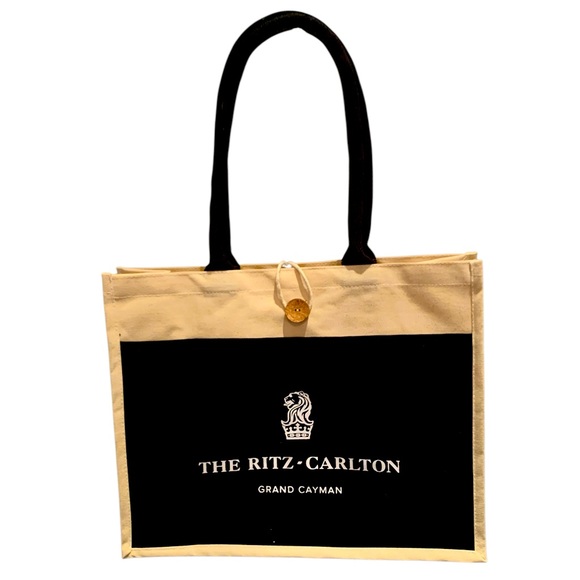 The Ritz Carlton Handbags - 🔴RITZ CARLTON NWOT FABRIC LARGE TOTE🔴EXCELLENT CONDITION!!